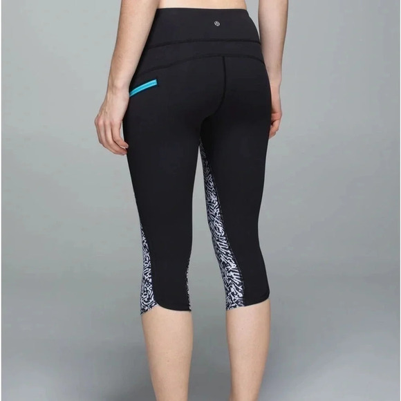 •Lululemon Run Top Speed Crop•​ - Picture 2 of 9
